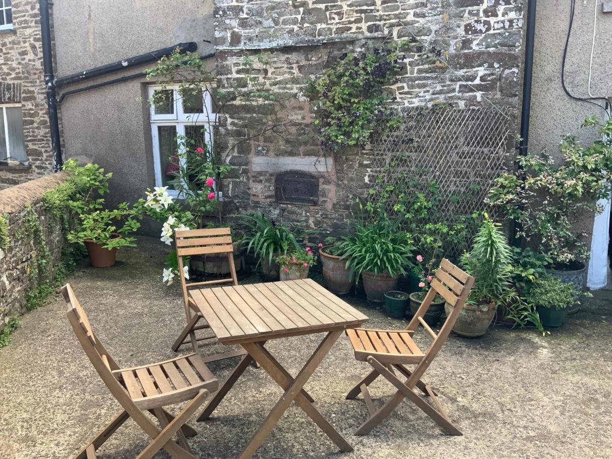 Higher Biddacott Farm Chittlehampton Bagian luar foto